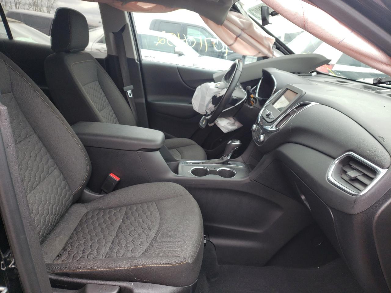 Photo 5 from auction – 2019 CHEVROLET EQUINOX LT with VIN 3GNAXJEVXKL309711