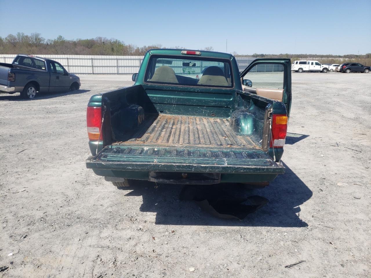 Photo 6 from auction – 1999 FORD RANGER with VIN 1FTYR10V5XTA33627