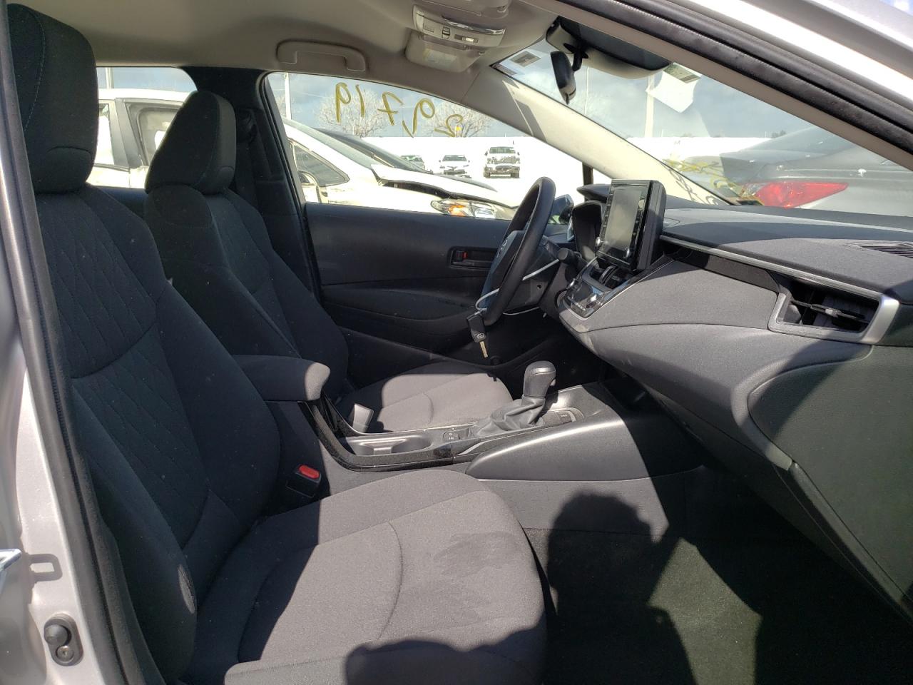 Photo 5 from auction – 2022 TOYOTA COROLLA LE with VIN JTDEPMAE8NJ197374