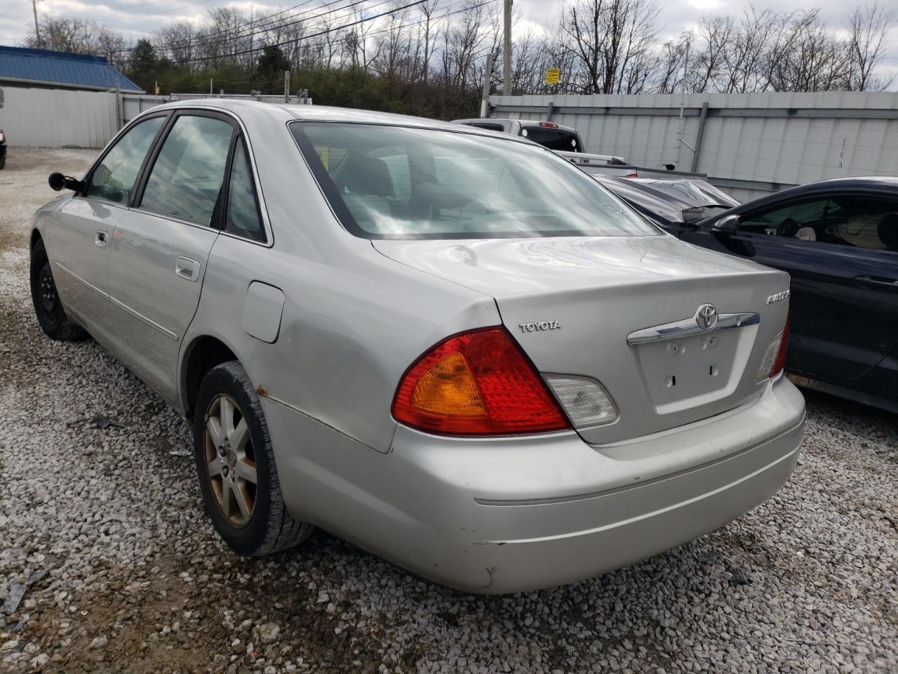 Photo 3 from auction – 2002 TOYOTA AVALON XL with VIN 4T1BF28B52U266064