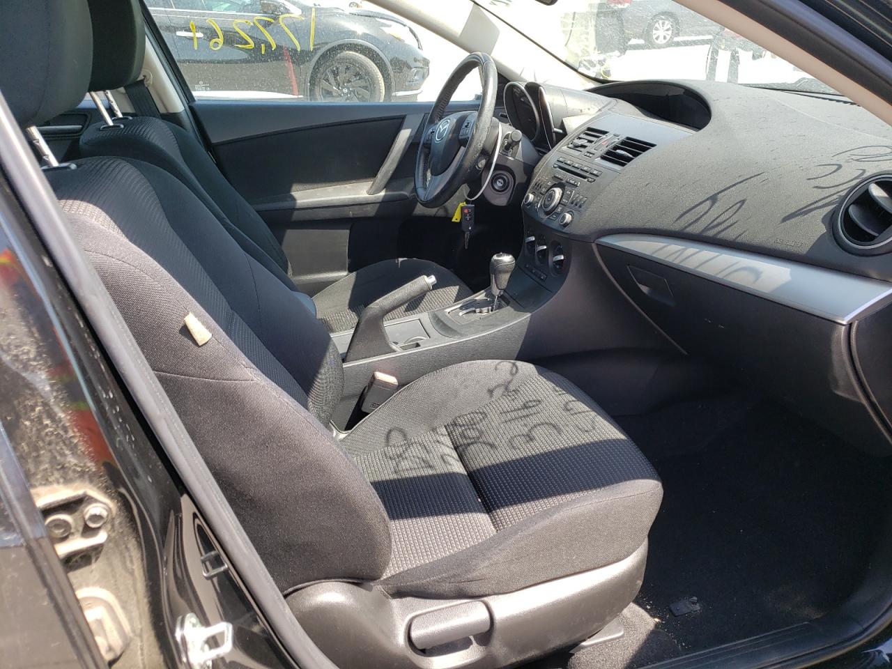 Photo 5 from auction – 2012 MAZDA 3 I with VIN JM1BL1V70C1553659