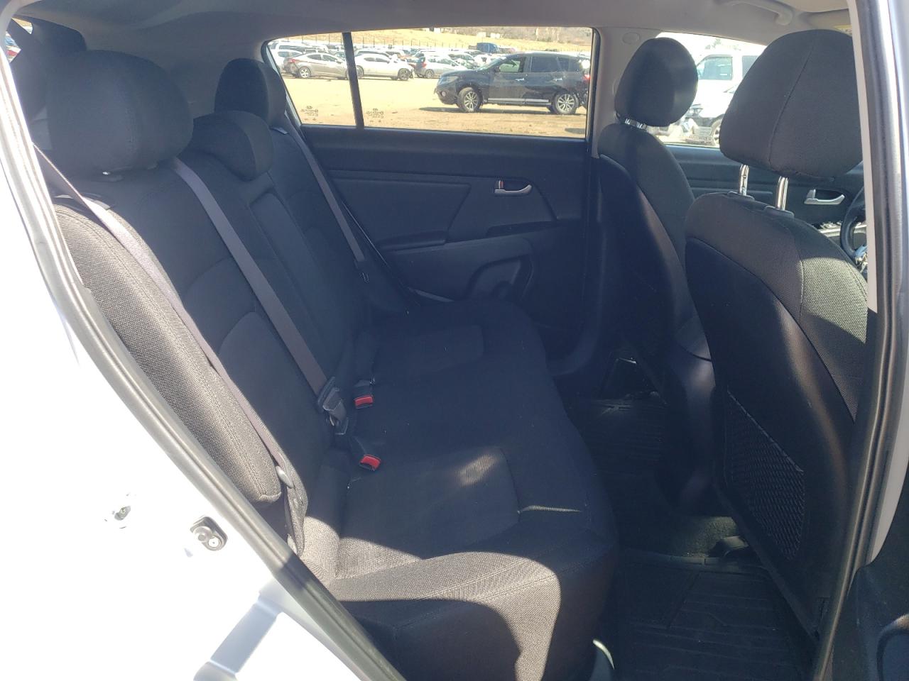 Photo 6 from auction – 2012 KIA SPORTAGE L with VIN KNDPBCA23C7265694