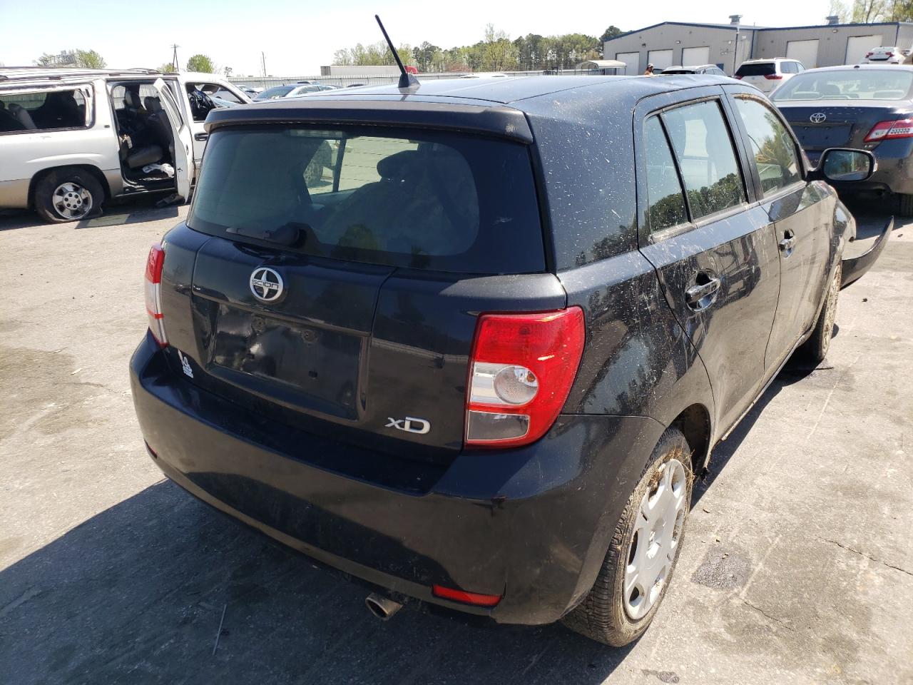 Photo 4 from auction – 2008 SCION XD with VIN JTKKU10468J020743