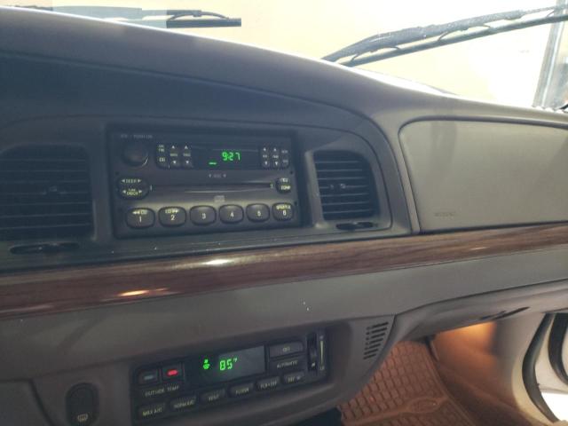 Photo 9 from auction – 2001 FORD CROWN VICT with VIN 2FAFP74W91X122264