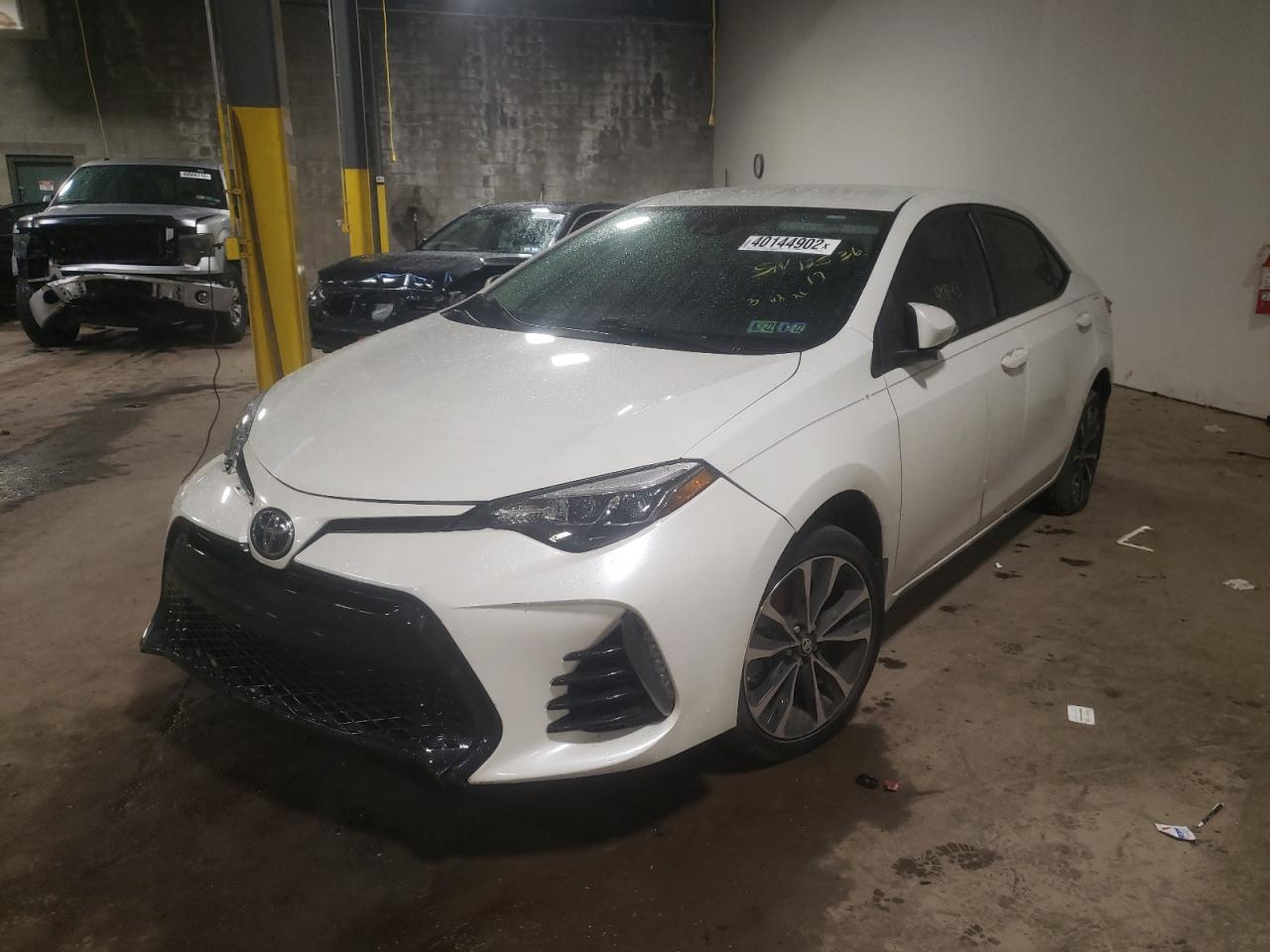 Photo 2 from auction – 2017 TOYOTA COROLLA SE with VIN 5YFBURHE4HP655541