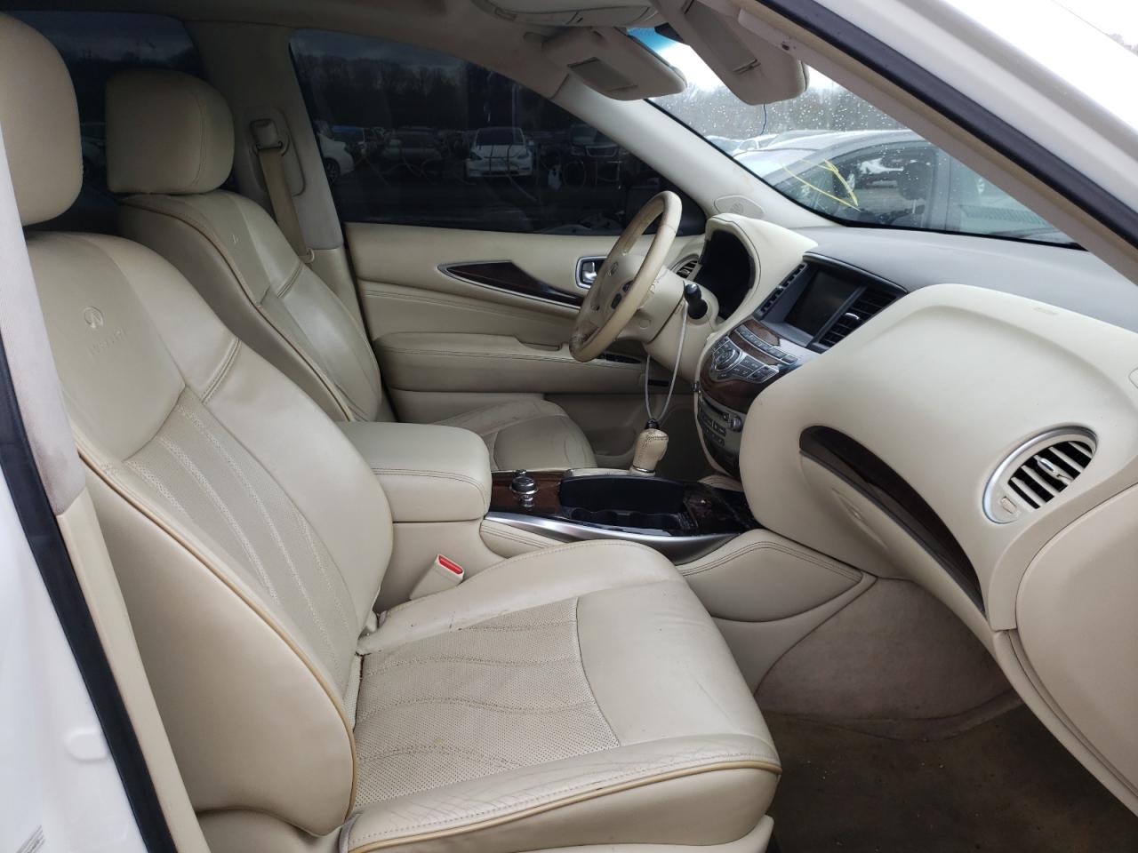 Photo 5 from auction – 2013 INFINITI JX35 with VIN 5N1AL0MN2DC330272