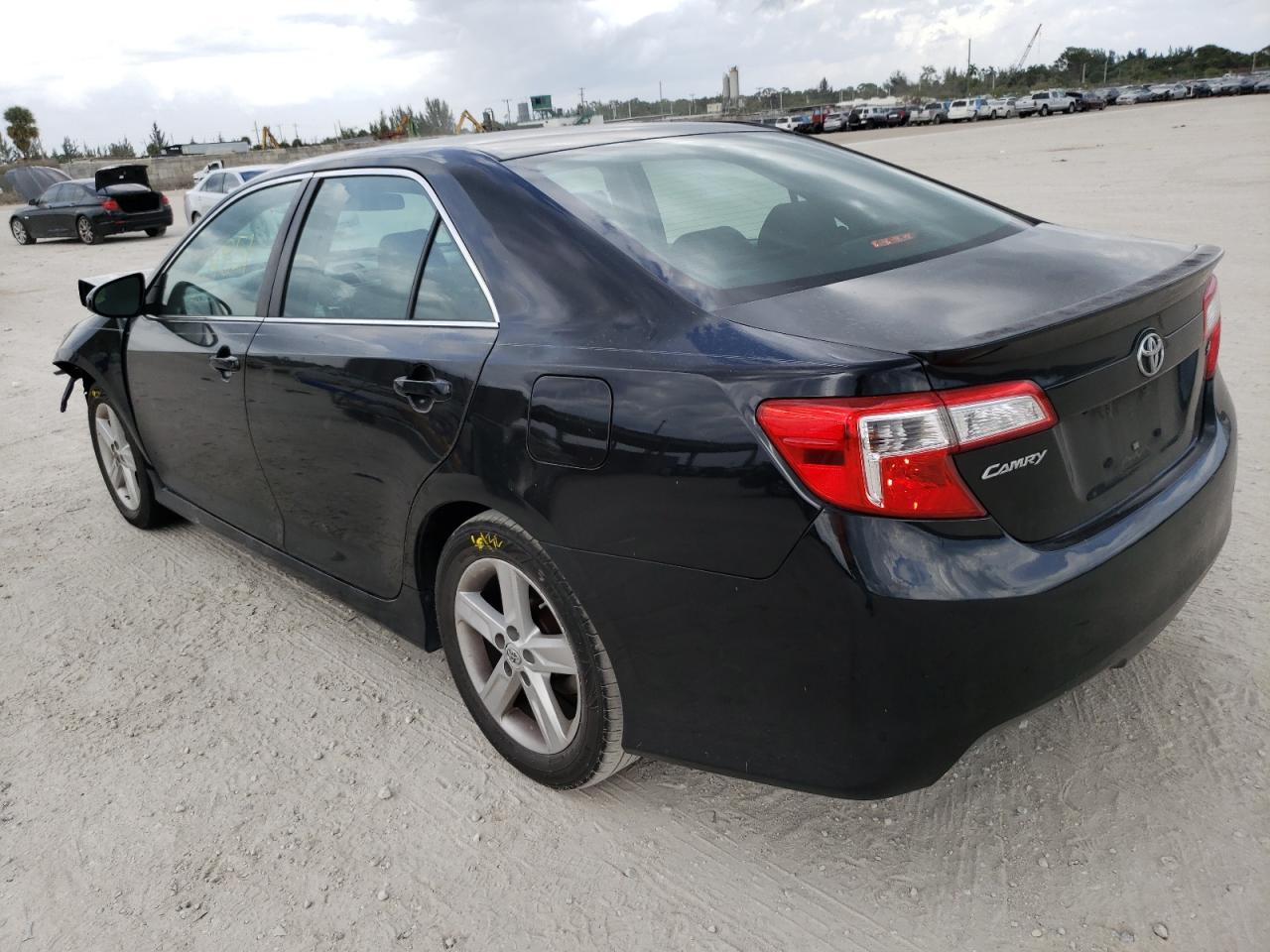 Photo 3 from auction – 2014 TOYOTA CAMRY L with VIN 4T1BF1FK9EU817968