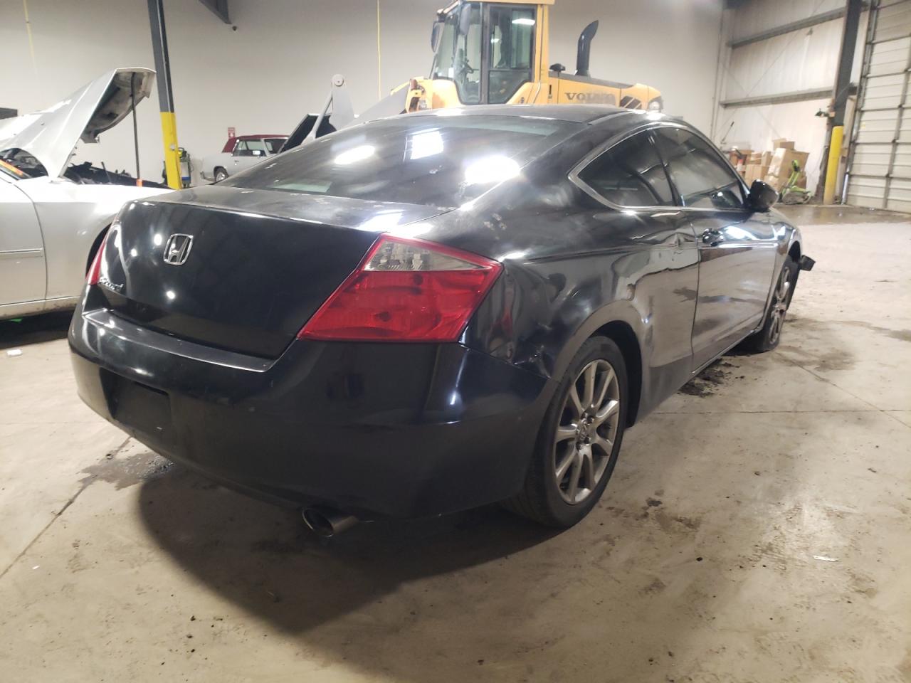 Photo 4 from auction – 2010 HONDA ACCORD EX with VIN 1HGCS1B71AA007155