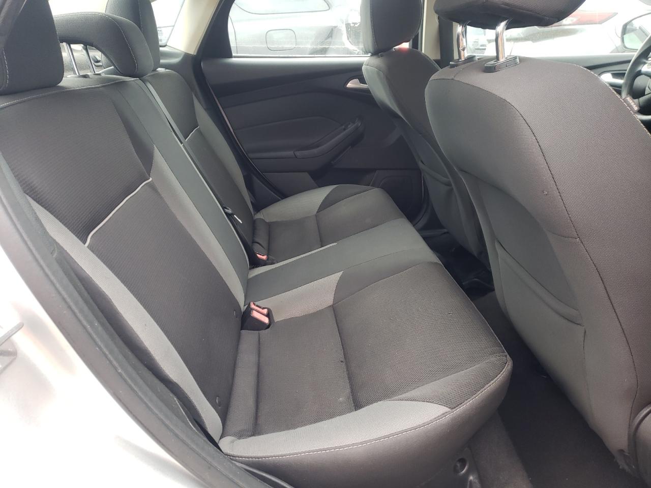 Photo 6 from auction – 2014 FORD FOCUS SE with VIN 1FADP3F20EL318011