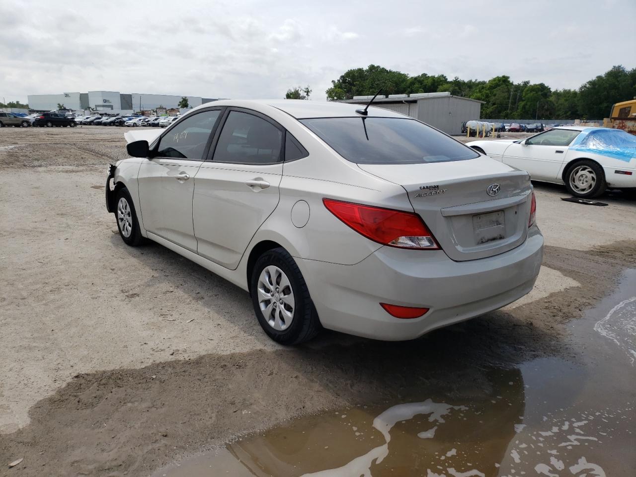 Photo 3 from auction – 2016 HYUNDAI ACCENT SE with VIN KMHCT4AE4GU157681
