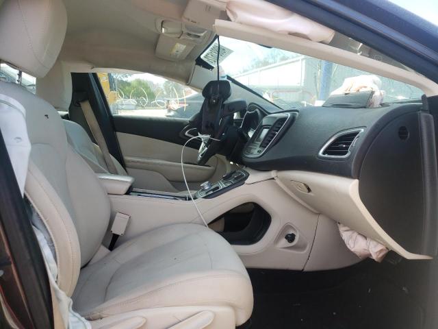 Photo 5 from auction – 2015 CHRYSLER 200 LIMITE with VIN 1C3CCCAB3FN577854