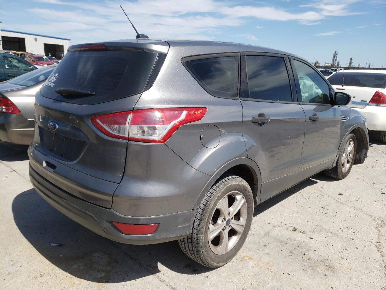 Photo 4 from auction – 2014 FORD ESCAPE S with VIN 1FMCU0F7XEUE06904