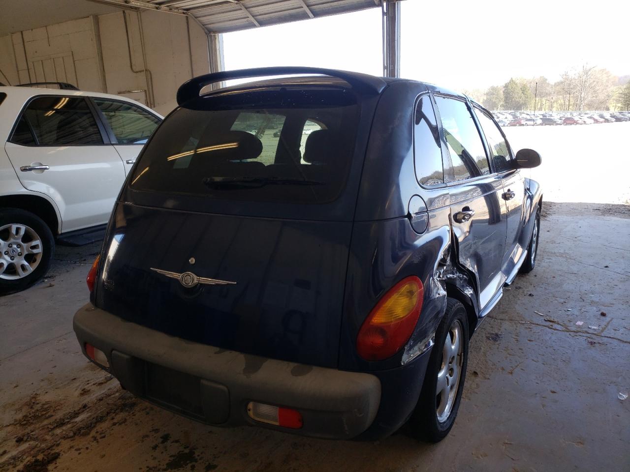 Photo 4 from auction – 2001 CHRYSLER PT CRUISER with VIN 3CAFY4BB91T254252