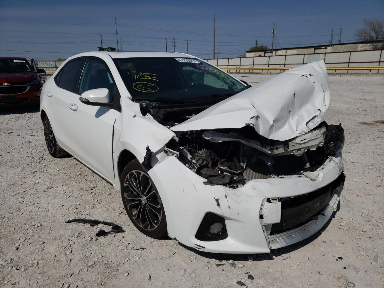 TOYOTA COROLLA L 2015 with VIN 5YFBURHE8FP355384 - Photo from auction