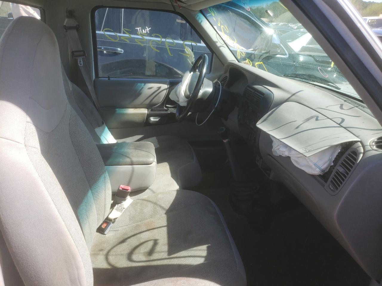 Photo 5 from auction – 2000 FORD RANGER with VIN 1FTYR10C6YPB23670
