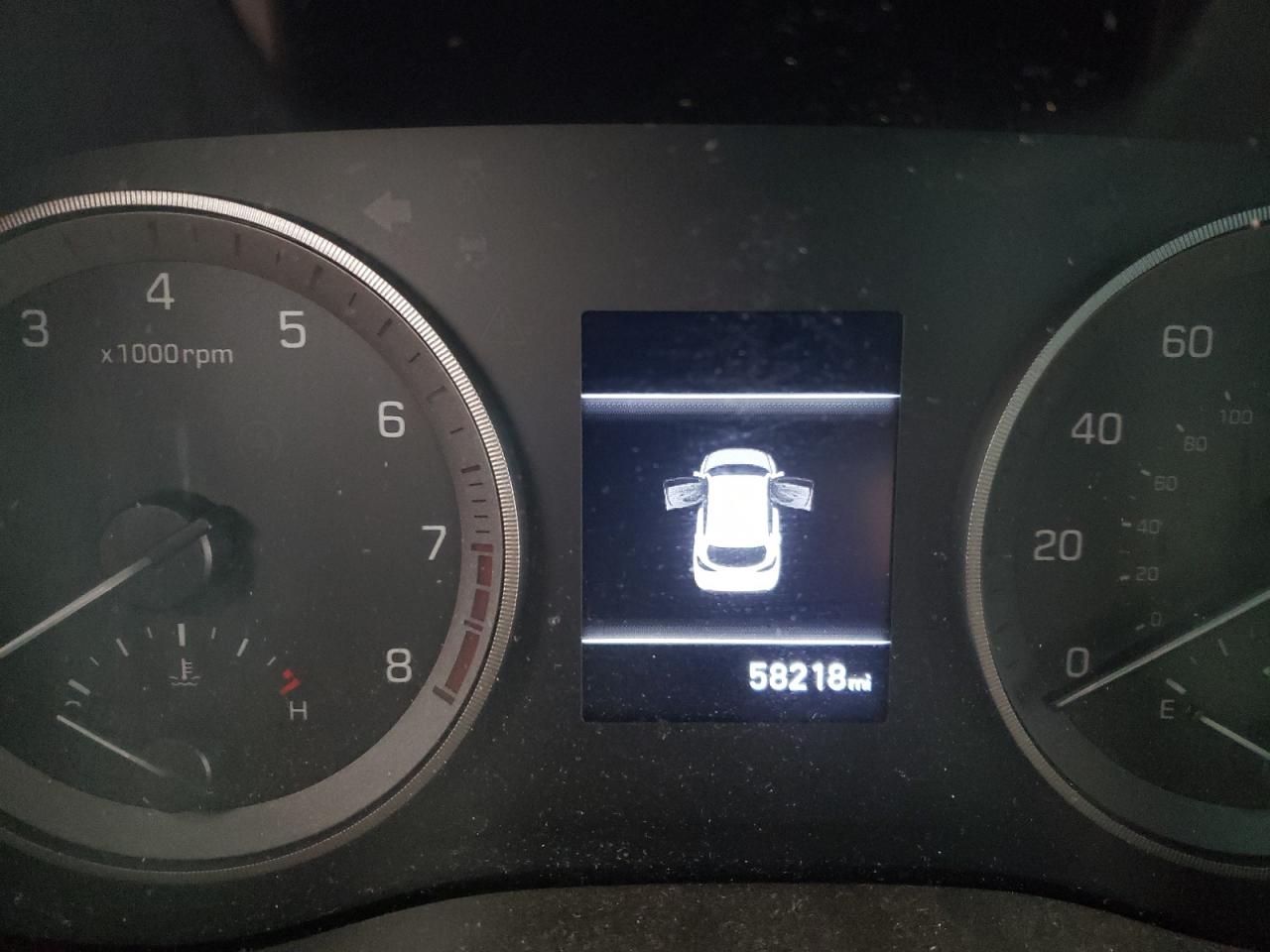 Photo 8 from auction – 2020 HYUNDAI TUCSON SE with VIN KM8J2CA43LU237480