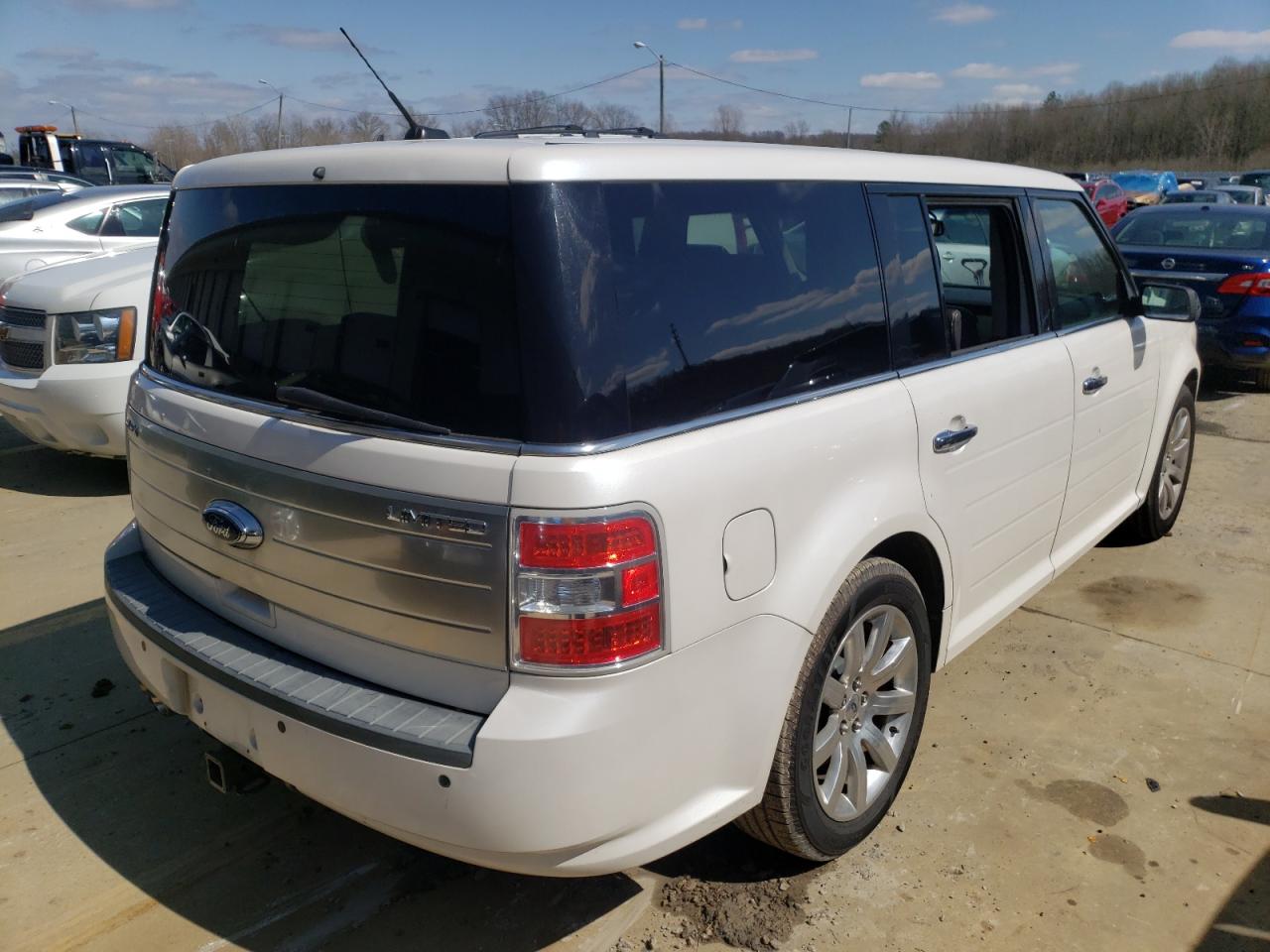 Photo 4 from auction – 2010 FORD FLEX LIMIT with VIN 2FMGK5DC4ABB14329