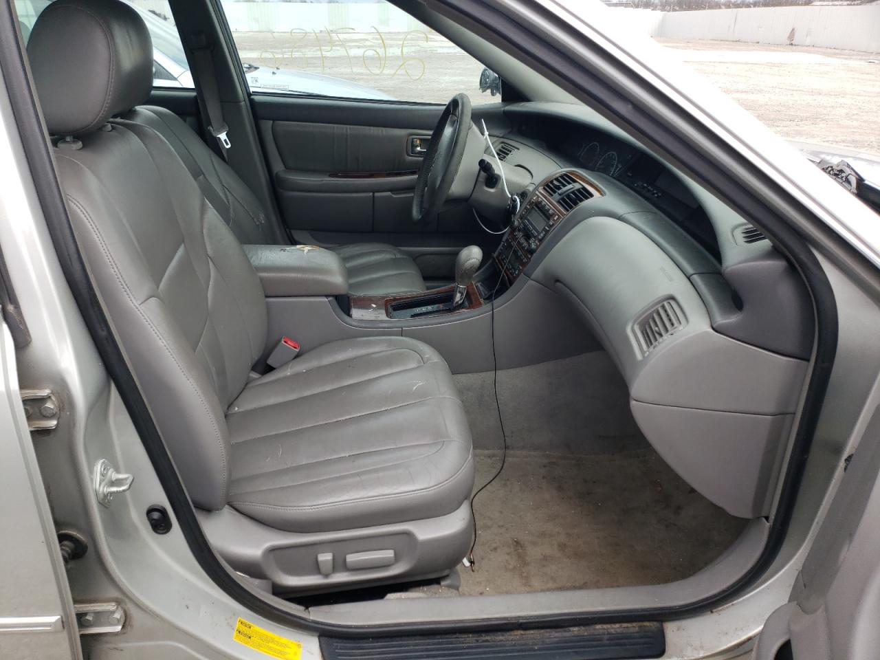 Photo 5 from auction – 2002 TOYOTA AVALON XL with VIN 4T1BF28B52U266064