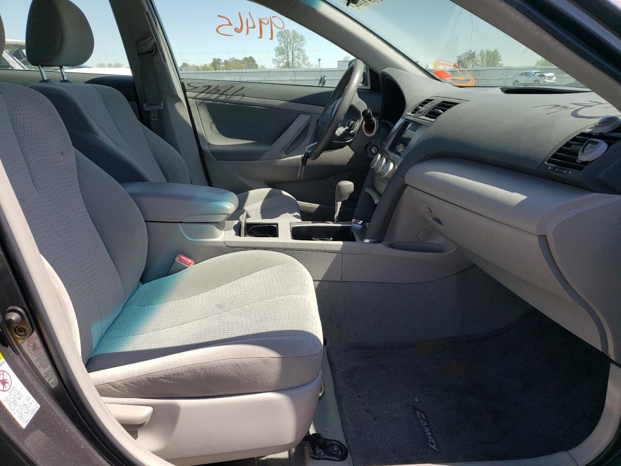 Photo 5 from auction – 2011 TOYOTA CAMRY BASE with VIN 4T4BF3EK0BR212347