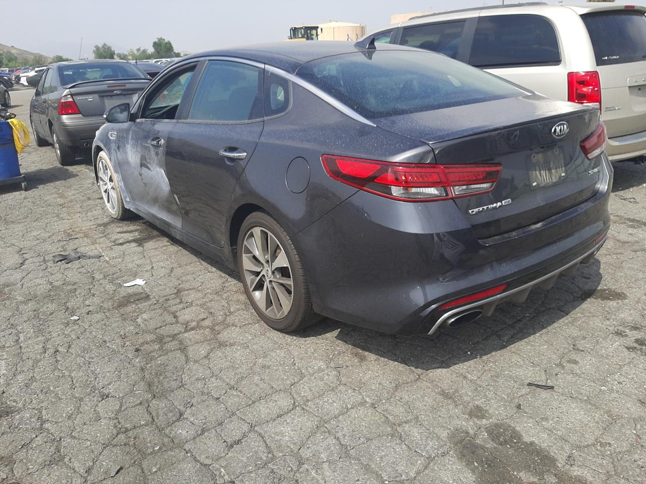 Photo 3 from auction – 2016 KIA OPTIMA SX with VIN 5XXGW4L20GG023062