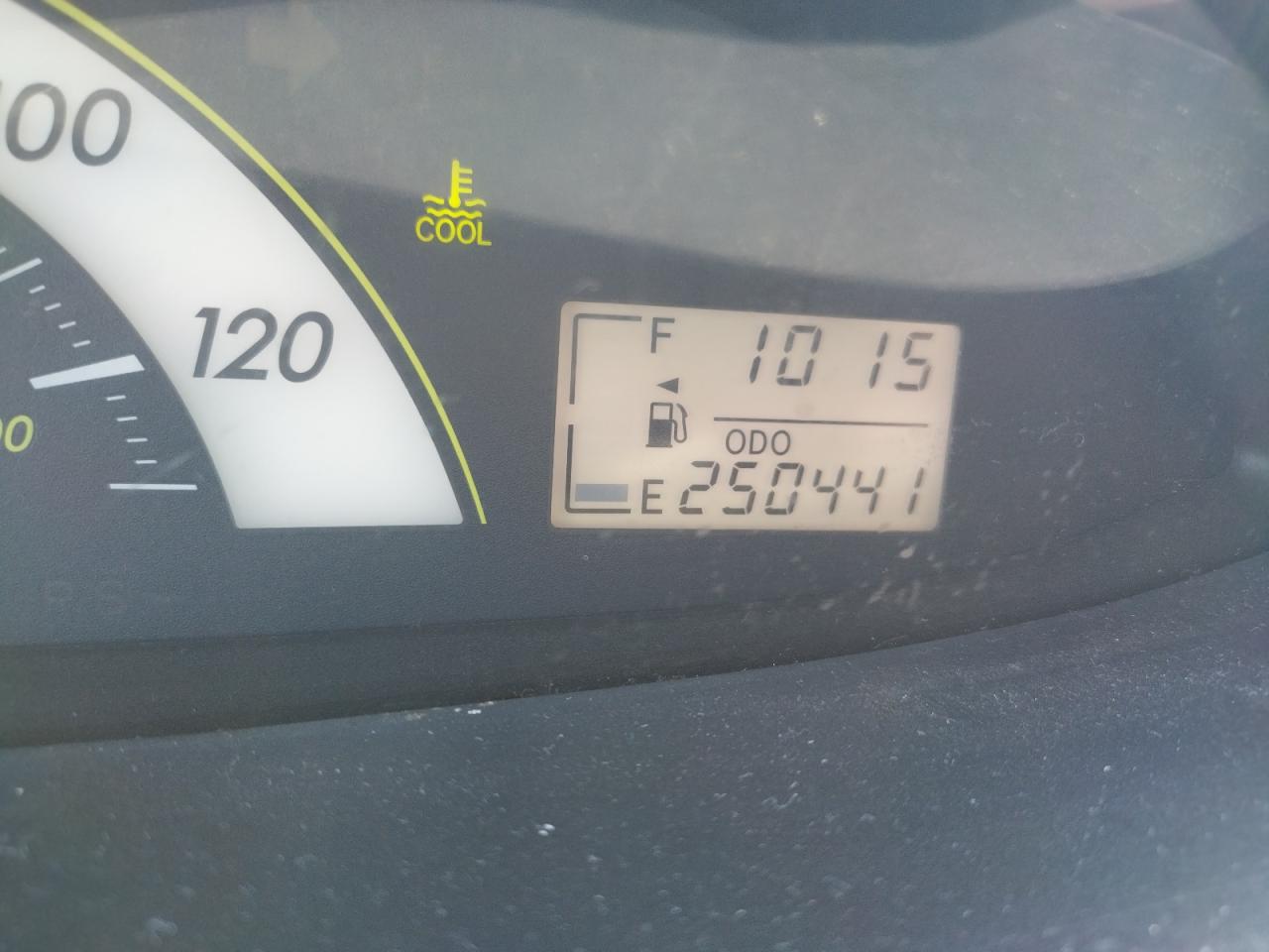 Photo 8 from auction – 2007 TOYOTA YARIS with VIN JTDBT923271003532