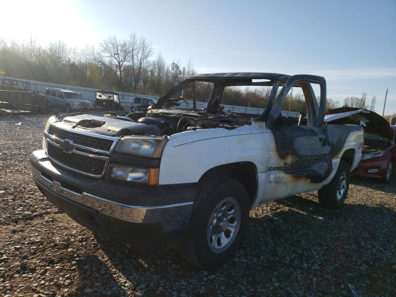 Photo 2 from auction – 2006 CHEVROLET SILVERADO with VIN 1GCEK14T96Z102637