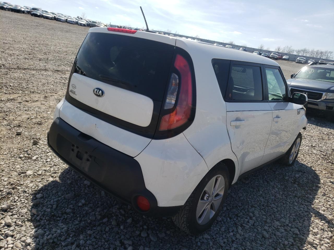 Photo 4 from auction – 2016 KIA SOUL with VIN KNDJN2A24G7407886