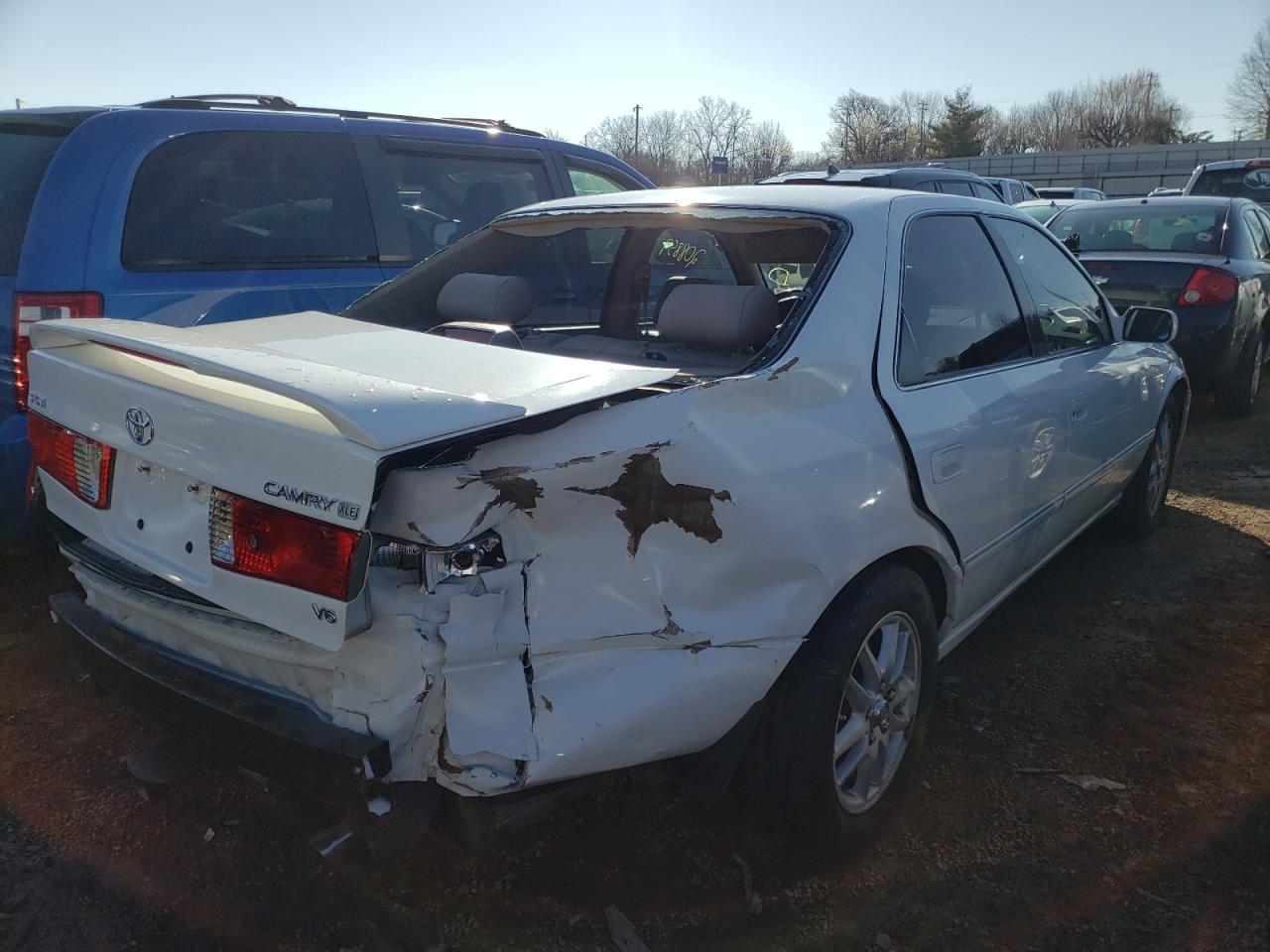 Photo 4 from auction – 2001 TOYOTA CAMRY with VIN 4T1BF28K01U960871