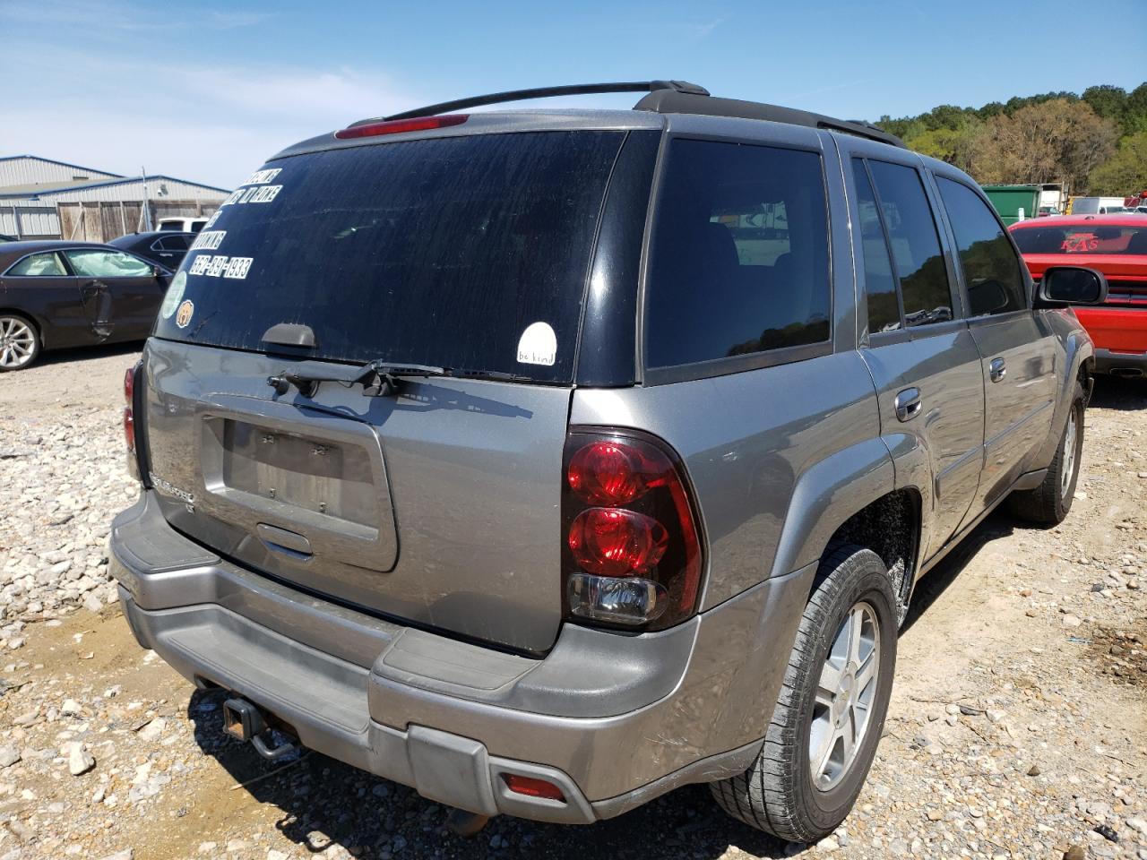 Photo 4 from auction – 2005 CHEVROLET TRAILBLAZE with VIN 1GNDT13S352161506