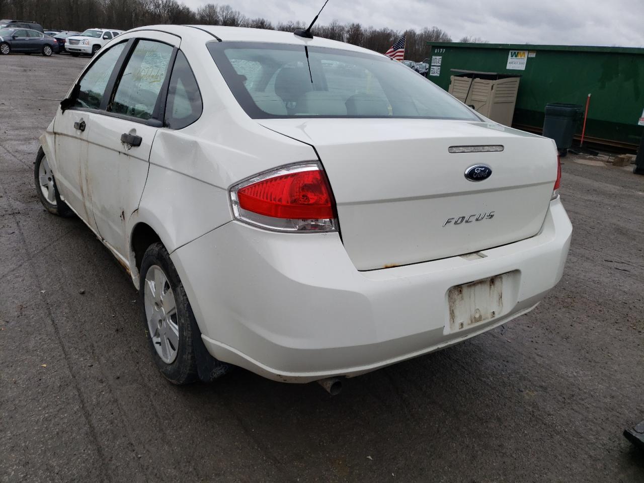 Zdjęcie 3 z aukcji – 2011 FORD FOCUS S z VIN 1FAHP3EN3BW144636
