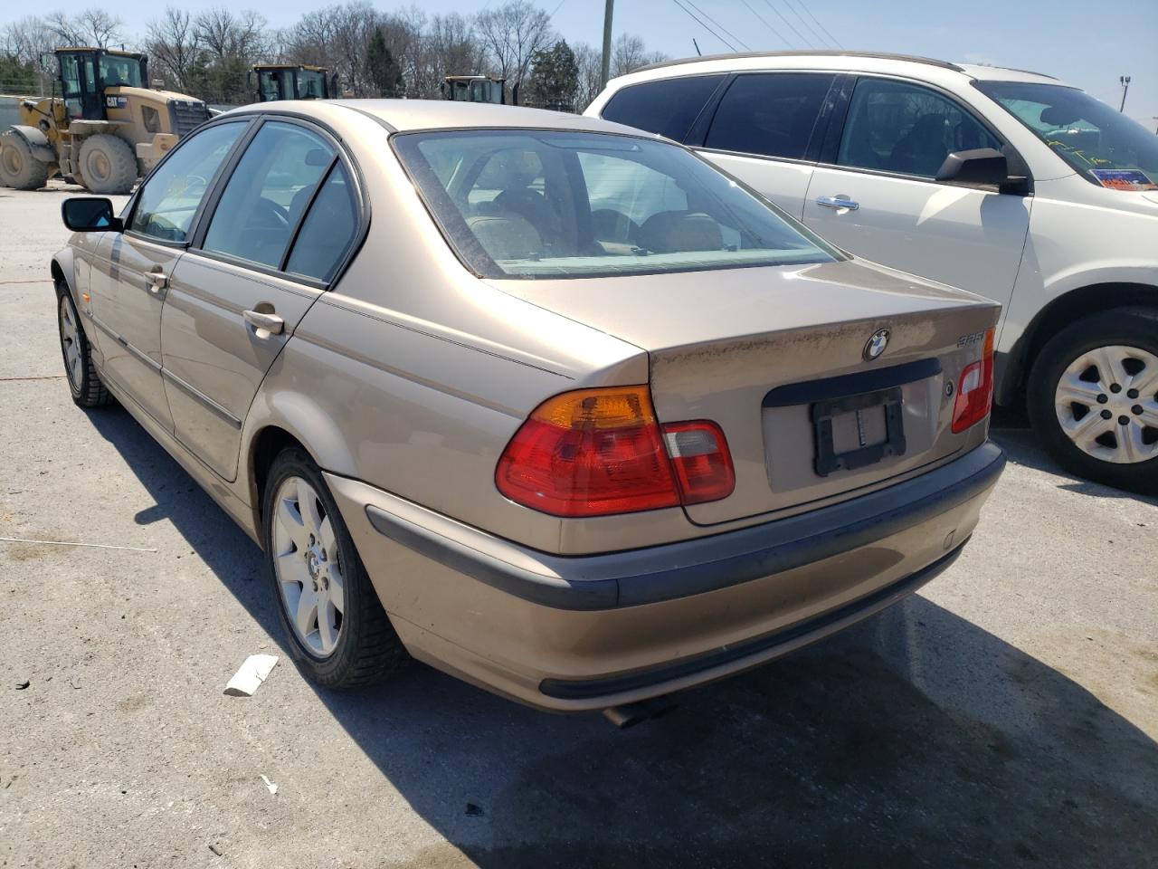 Photo 3 from auction – 2001 BMW 325 I with VIN WBAAV33441FU75734