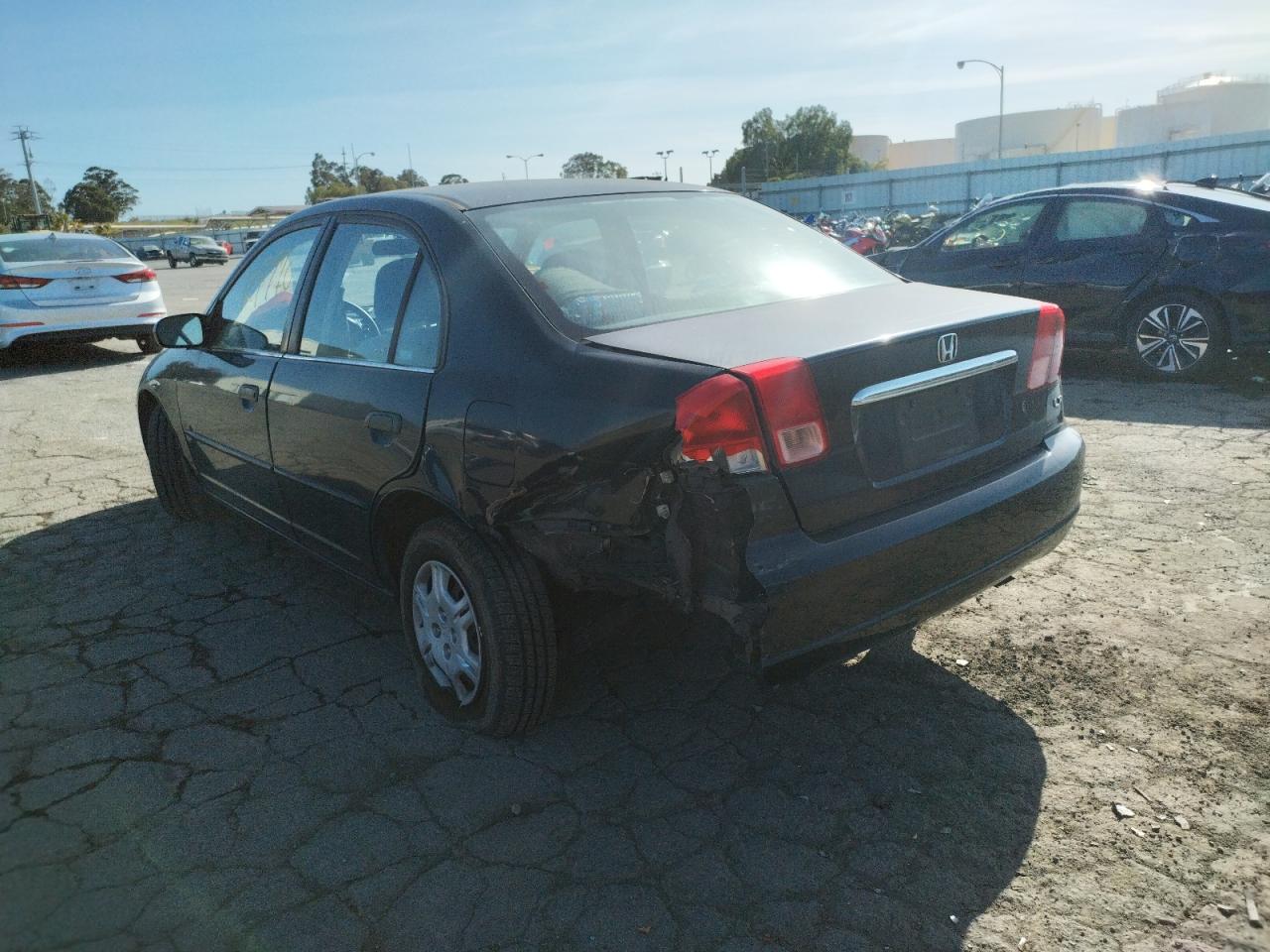 Photo 3 from auction – 2001 HONDA CIVIC LX with VIN 2HGES16571H611862
