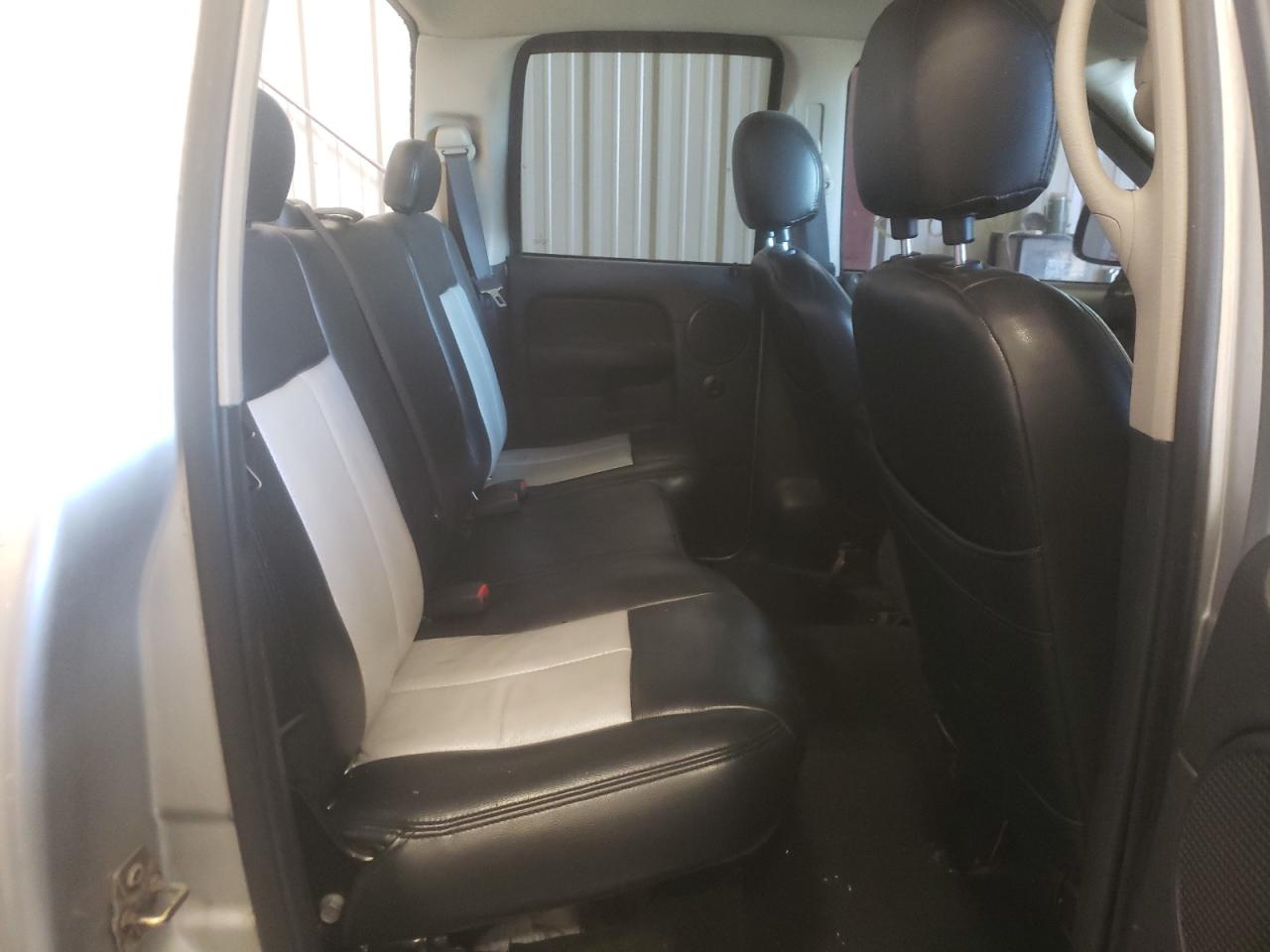 Photo 6 from auction – 2005 DODGE RAM 1500 S with VIN 1D7HU18D75J636720