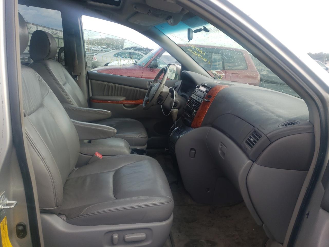 Photo 5 from auction – 2008 TOYOTA SIENNA with VIN 5TDZK22C78S181966