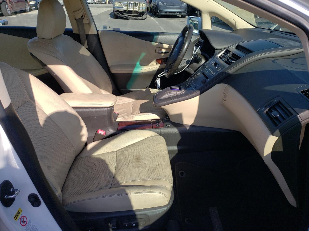 Photo 5 from auction – 2012 LEXUS HS 250H with VIN JTHBB1BA5C2051077