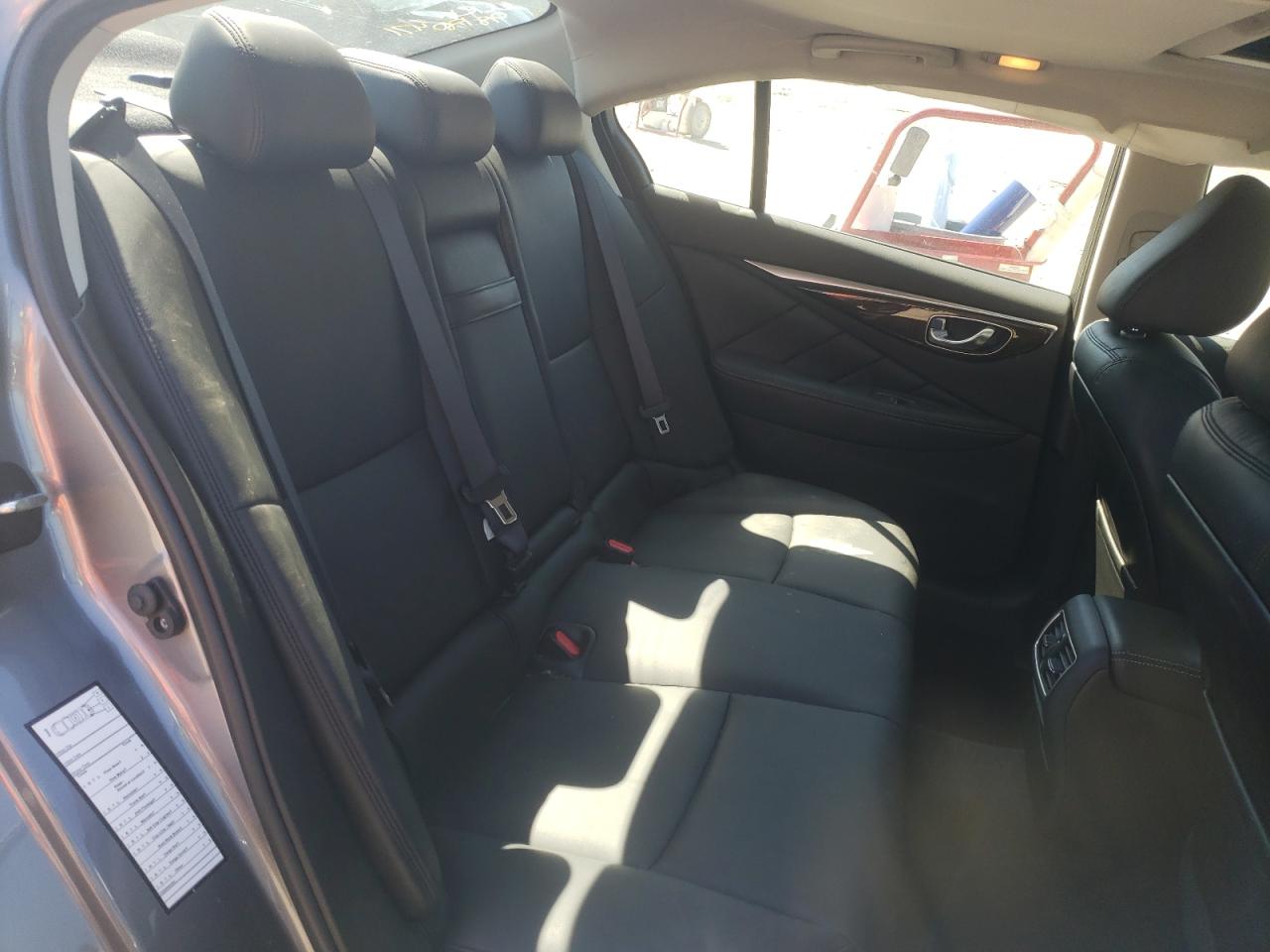 Photo 6 from auction – 2016 INFINITI Q50 LUXE with VIN JN1EV7AP2JM360802