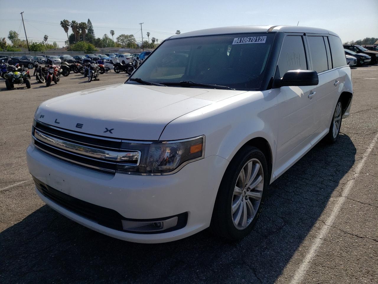Photo 2 from auction – 2013 FORD FLEX SEL with VIN 2FMGK5C80DBD19017