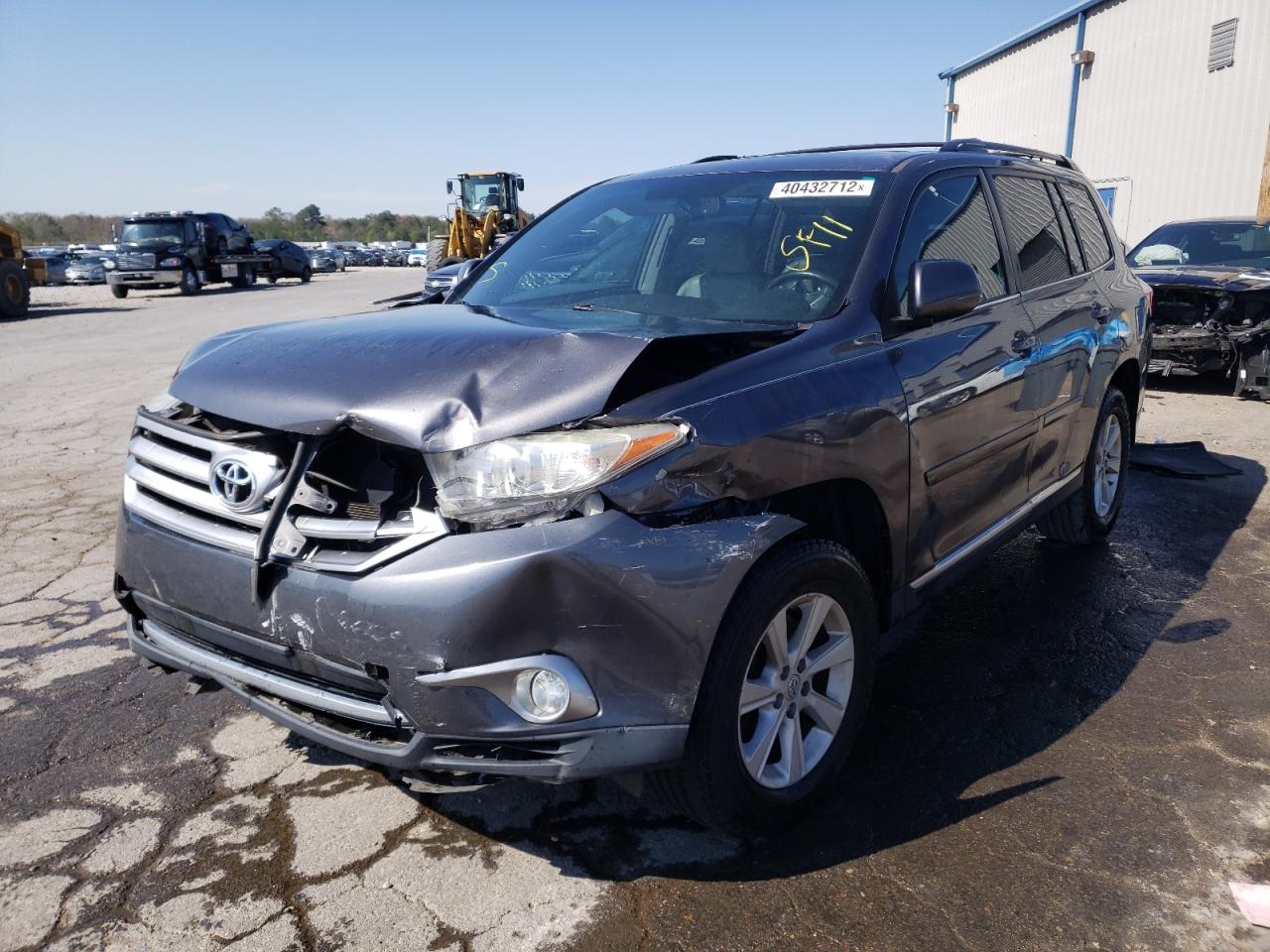 Photo 2 from auction – 2011 TOYOTA HIGHLANDER with VIN 5TDZK3EH6BS030542