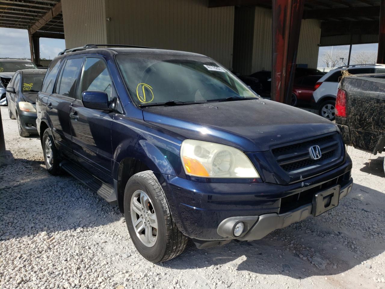 HONDA PILOT EXL 2004 with VIN 2HKYF18584H532631 - Photo from auction
