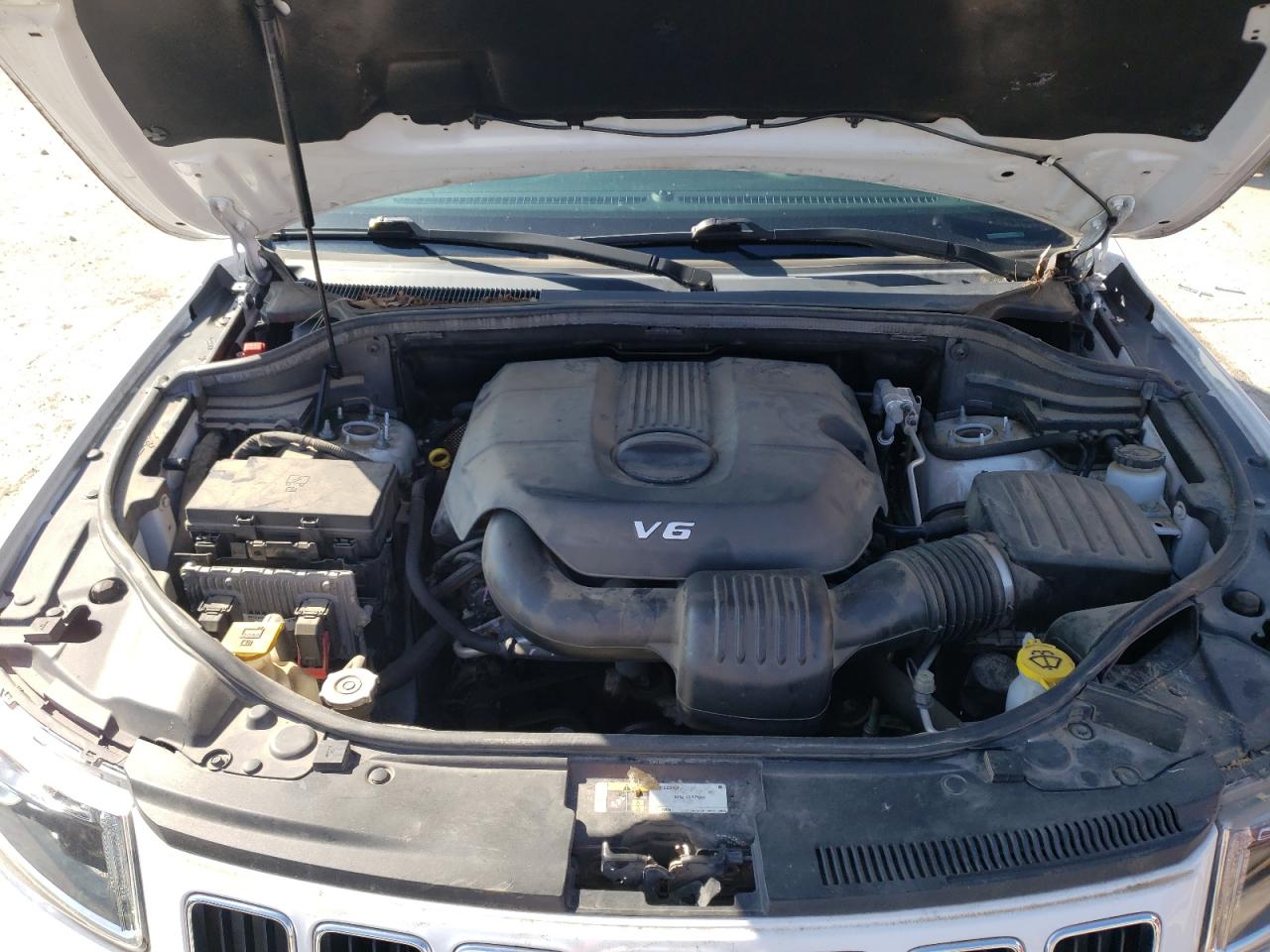 Photo 7 from auction – 2015 JEEP GRAND CHER with VIN 1C4RJFAG5FC767143