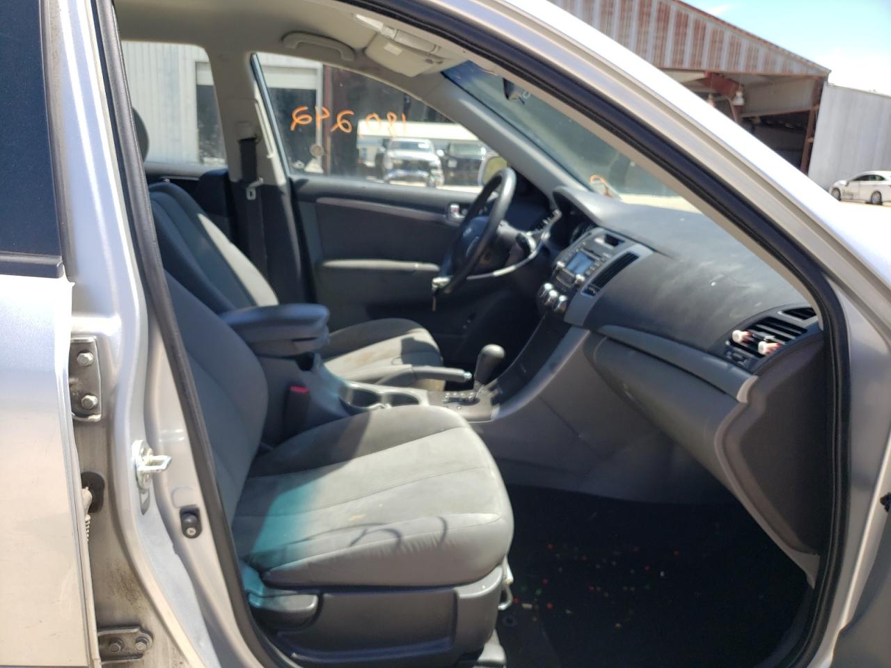 Photo 5 from auction – 2009 HYUNDAI SONATA GLS with VIN 5NPET46C19H537370