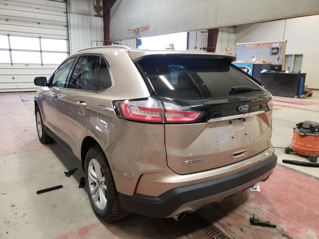 Photo 3 from auction – 2020 FORD EDGE SEL with VIN 2FMPK4J91LBA07681