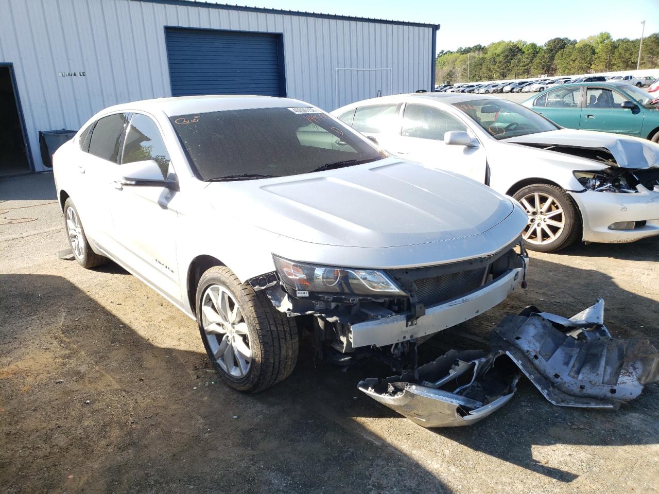 CHEVROLET IMPALA LT 2018 with VIN 1G1105S35JU149550 - Photo from auction