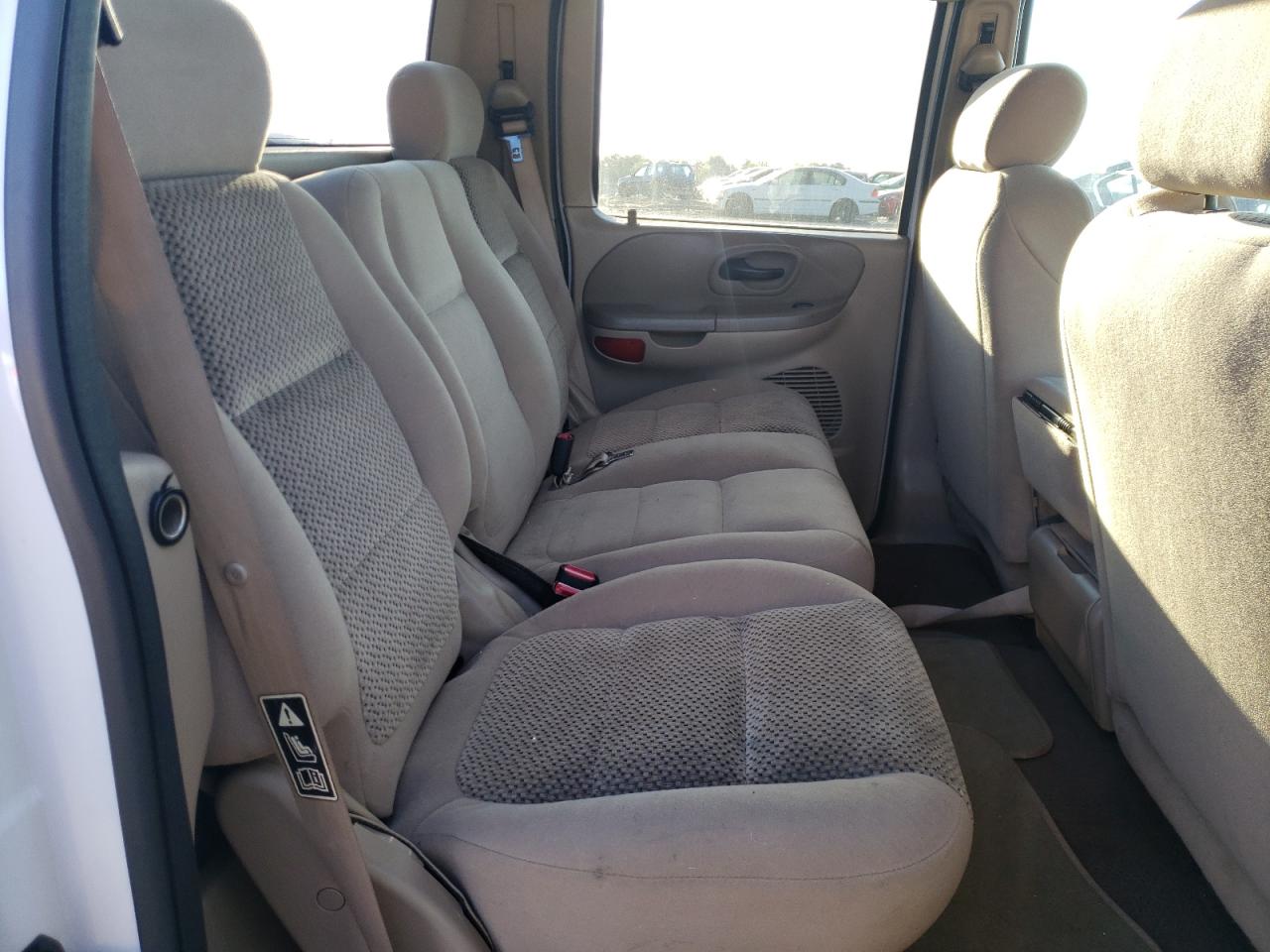 Photo 6 from auction – 2002 FORD F150 SUPER with VIN 1FTRW07602KE27380