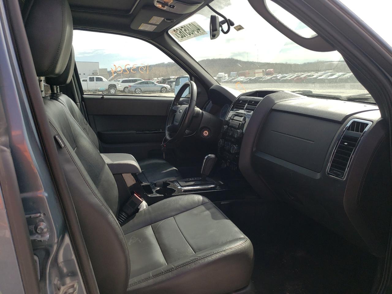 Zdjęcie 5 z aukcji – 2011 FORD ESCAPE LIM z VIN 1FMCU0EG9BKA27529