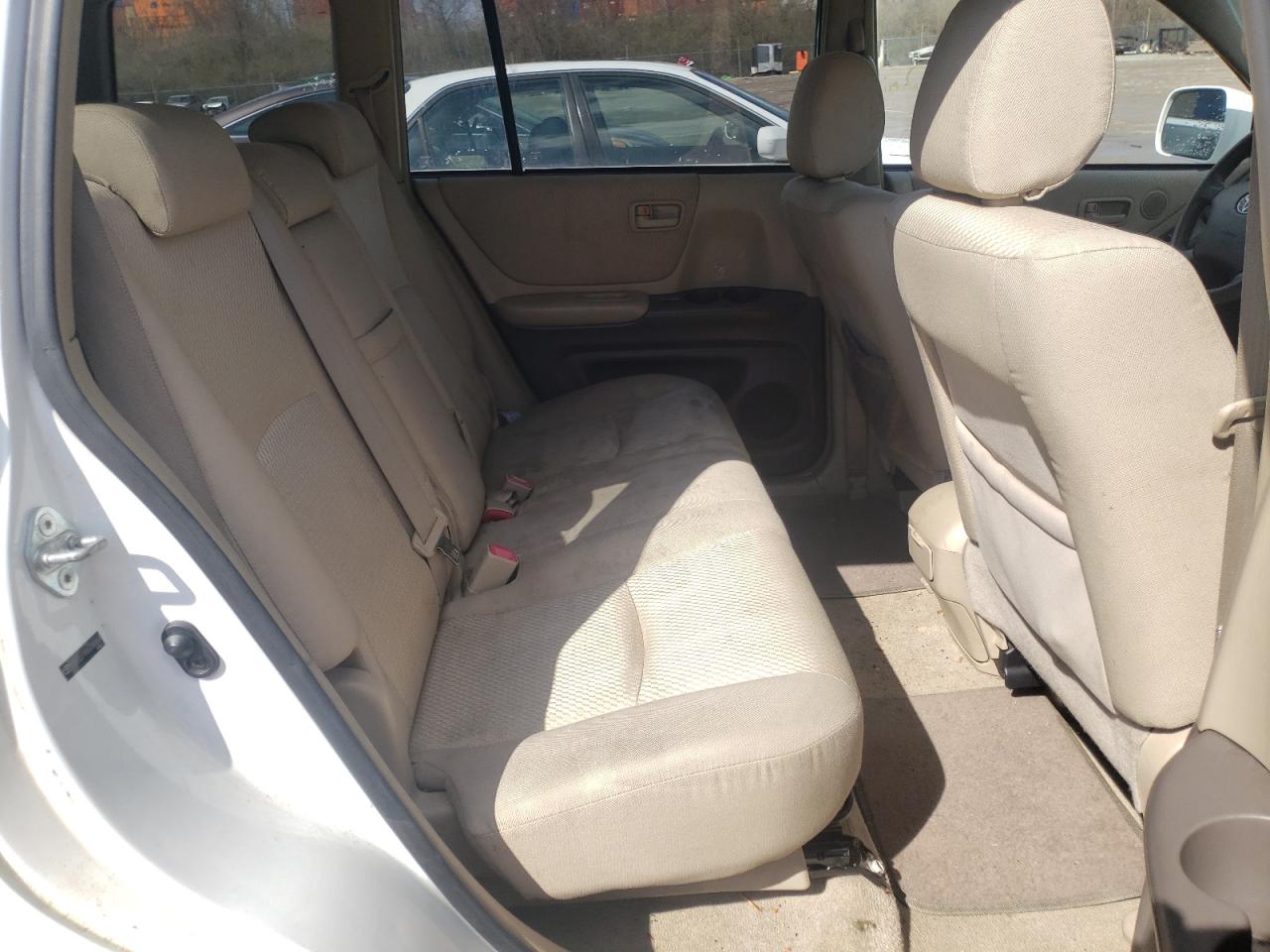 Photo 6 from auction – 2006 TOYOTA HIGHLANDER with VIN JTEHD21A960040608