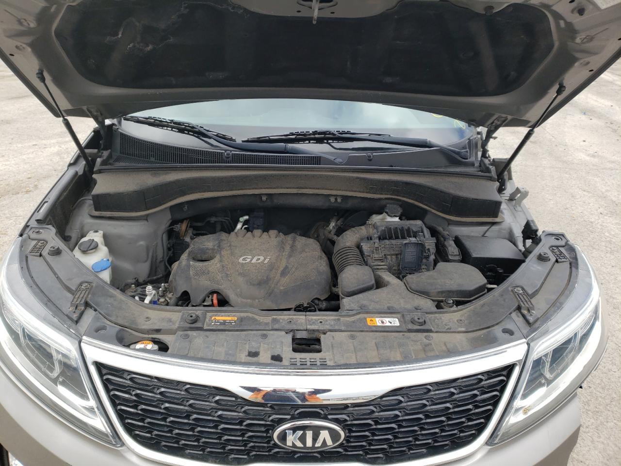 Photo 7 from auction – 2015 KIA SORENTO LX with VIN 5XYKT4A67FG559543