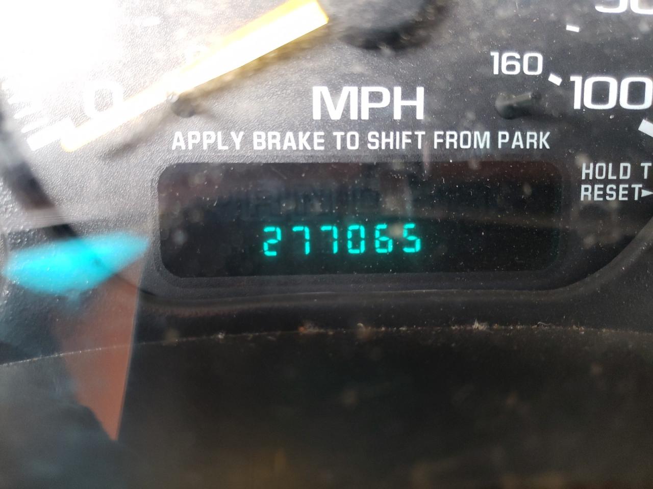 Photo 8 from auction – 2000 CHEVROLET SILVERADO with VIN 1GCEK19T7YE385705