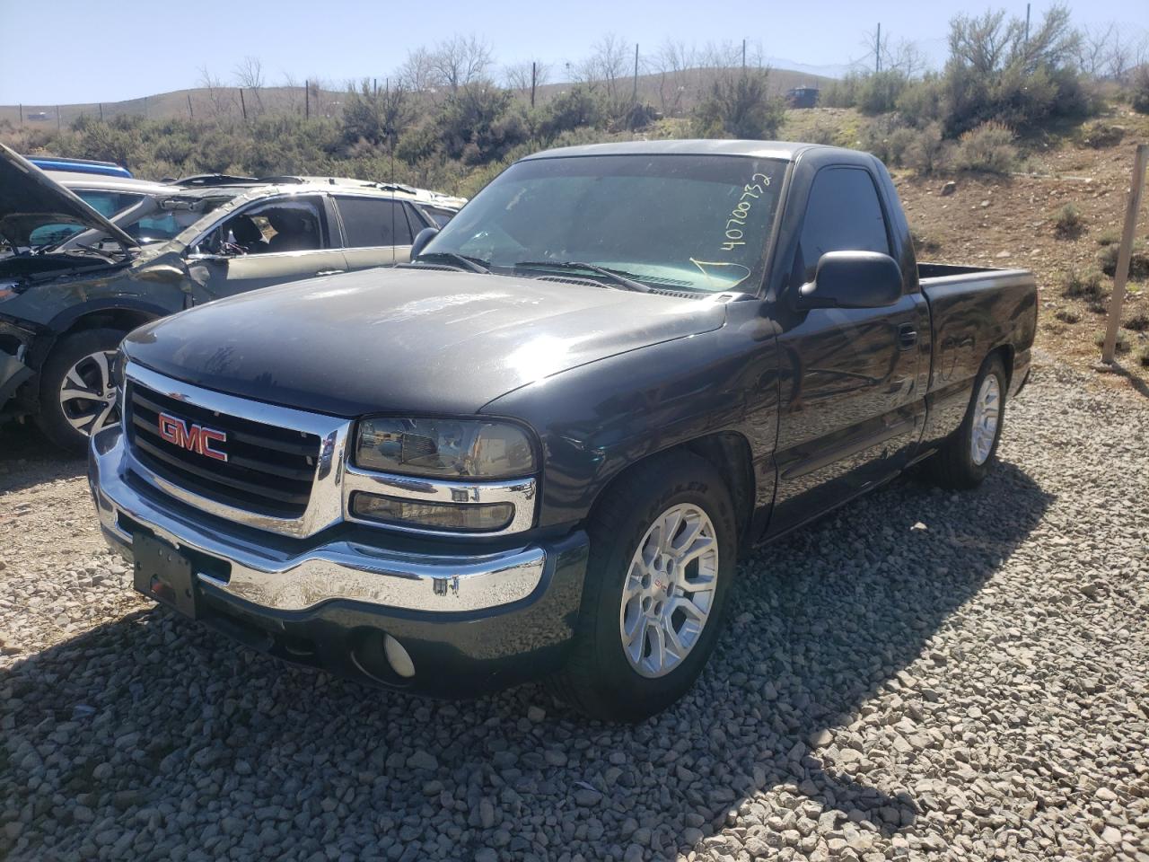 Photo 2 from auction – 2005 GMC NEW SIERRA with VIN 1GTEC14X95Z290221