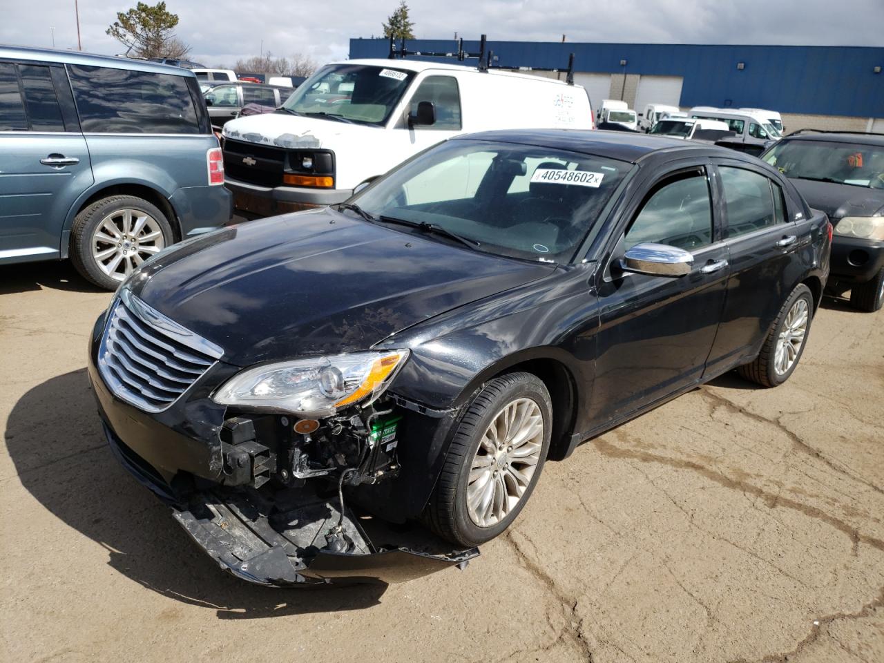 Photo 2 from auction – 2012 CHRYSLER 200 LIMITE with VIN 1C3CCBCB8CN257321